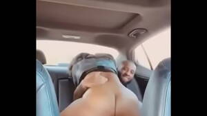 ebony riding hard - Thick Ebony Riding - XVIDEOS.COM