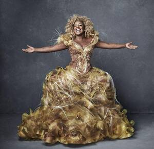 Glinda The Good Witch Porn - Uzo Aduba on Playing Glinda the Good Witch in The Wiz Live!