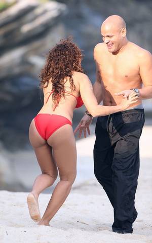 Mel B Lesbian Porn - Mel B on Bronte Beach in Sydney, Australia alongside her husband Stephen  Belafonte