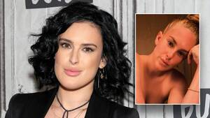 Demi Moore Mom Porn - Rumer Willis strips down to show off 'rounder and jiggly' new 'mom bod'