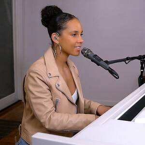 alicia keys upskirt - Alicia Keys wants to change how we approach offensive language in music -  Good Morning America