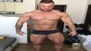 Czech Bodybuilder - GayForIt.eu - Cute czech bodybuilder