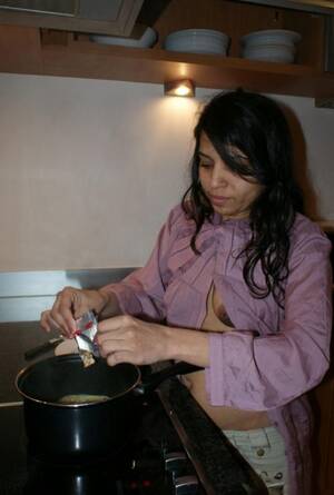 india wife cooking nude - Indian Kitchen Porn Pics & Naked Photos - PornPics.com