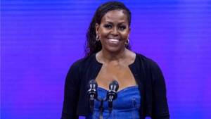 Michelle Obama On You Porn - Desperate' Democrats are urging Michelle Obama to run for president: Report  - World News