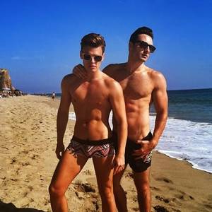 Blake Mciver Ewing - From: Hommorazzi