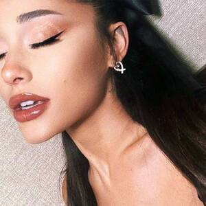 Ariana Grande Creampie - Ariana Grande's Best Hair, Make-Up & Beauty Looks | Glamour UK