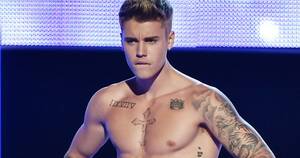 justin bieber naked beach videos - Oh Dear, Now Justin Bieber Is Fully Naked While on Vacation