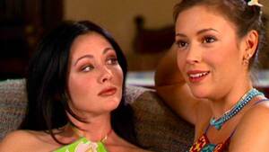 Alyssa Milano Porn Shannen Doherty - Charmed's Alyssa Milano Feels Guilty for Shannen Doherty Exit : r/charmed