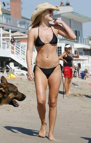 celebrity beach voyeur - Movie's Sexiest Cheaters