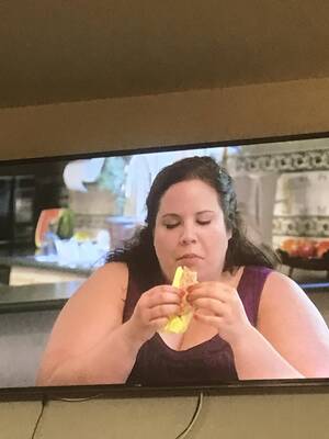 fat people eating like slobs - Lol Whitney's banana and mayo sandwichâ€¦ she's such a slob :  r/MyBigFatFabulousLife