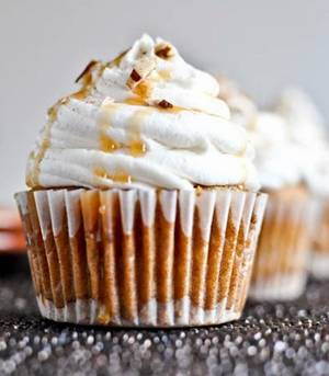 Lil Cupcake Porn - Sweet Potato Pie Cupcakes with Marshmallow Frosting