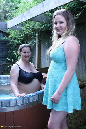 blond bbw free porn pool - Blonde lesbian swimming pool - XXX Dessert - Picture 1