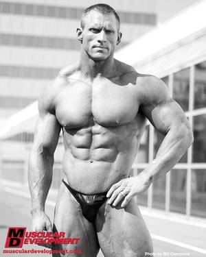 mature bodybuilder - musclemen