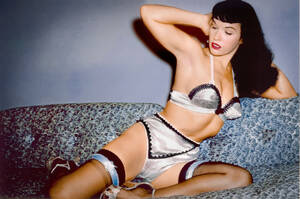 christmas bettie page nude - Bettie Page Reveals All' tells the story behind the pinups â€“ Orange County  Register