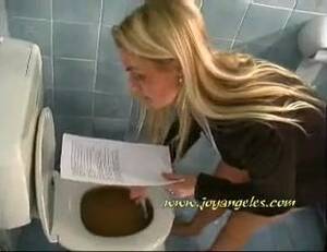 Joyangeles - Joy Angeles: TV presenter reading news while pooping - ThisVid.com