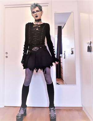 80s Goth Porn - Goth Boy/Girl depending by my mood... : r/GothFashion