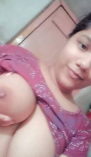 college chubby nudes - Tamil Chubby College Girl Naked Selfies