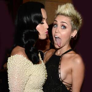 Miley Cyrus Friends Porn - Miley Cyrus Reveals Katy Perry Is Her Oldest Friend in Hollywood