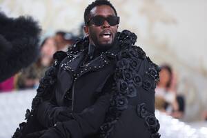 College Porn Drugged - Sean Combs Accused of Sexually Assaulting Woman in 1991 in New Lawsuit