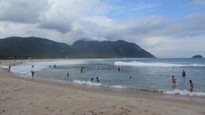 brazil naked beach ladies - Which country has most nude beachgoers?