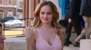 Debby Ryan Porn - Netflix series Insatiable slammed by critics as â€œan unfunny messâ€ after  fat-shaming controversy | The Irish Sun