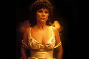 Adrienne Barbeau Hardcore Porn - LÃ©gendes : Adrienne Barbeau