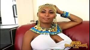 Arab Street Hooker - Arab Street Husina Ghalib - XVIDEOS.COM