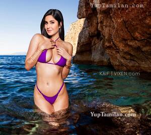 Katrina Kaif Sexy - Katrina Kaif Sexy Bikini,Bra Photos-Swimwear & Cleavage Picturess