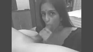 Indian Blowjob Compilation - Indian Blowjob Compilation - Part 2 (Black and White) - XVIDEOS.COM