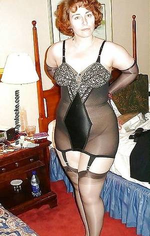 Big Girdles Porn - mature ladies in bras girdles stockings and suspenders - Big Tits Porn Pic