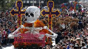 Day Of The Dead Sex - Mexico City's James Bond-inspired Day of the Dead parade gets mixed reviews  | World news | The Guardian