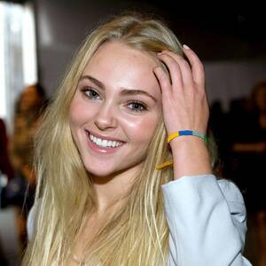 Annasophia Robb Porn Jb - Reddit - Dive into anything