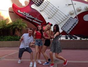 Kelli Berglund Peyton List Porn - Photos & Videos: Kelli Berglund, Peyton List, Spencer Boldman & Laura  Marano Having Fun At Walt Disney World Resort May 23, 2014