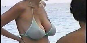 Big Tits Mom Beach - hot big tit mom at the beach - Tnaflix.com