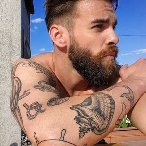 Hairy Tattoo Porn - Hipster beards