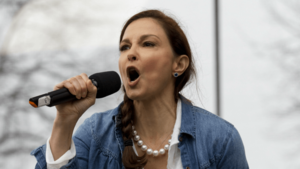 Hairy Pussy Ashley Judd - Watch Ashley Judd's 'Nasty Woman' Speech at Women's March [VIDEO]