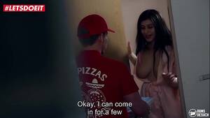 delivery boy fuck - LETSDOEIT - Pizza Delivery Guy Gets Lucky With His Favorite Pornstar -  XVIDEOS.COM