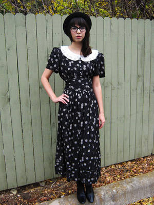 90s Granny - Darling 80s 90s grunge revival granny maxi dress pearl detail peter pan  collar s m