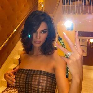 kendall jenner - Kendall Jenner just shared a completely naked photoshoot