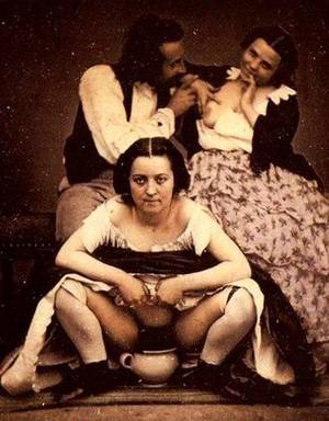 crazy vintage nudes - Creepy Weird Old Vintage Photos