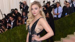 Chloe Moretz Porn - Chloe Grace Moretz on Her Feud With Kim Kardashian Over Nude Selfie - ABC  News