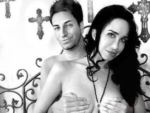 Nadya Suleman Porn - Octomom' Nadya Suleman Launches Music Career with Topless Madonna-Inspired  Cover Art | IBTimes UK