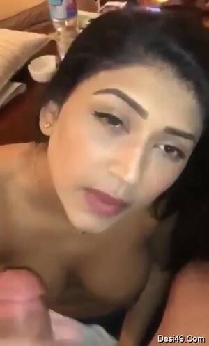 hindi blow job - Hot Girl Blowjob With Hindi Audio - ThisVid.com