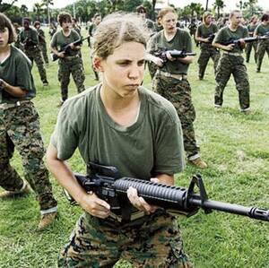 Military Women Sex In Iraq - Life as an American Female Soldier | Marie Claire