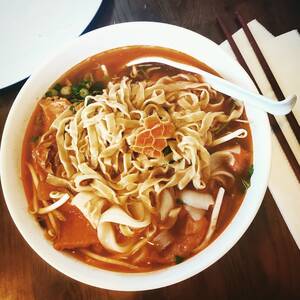 Cambodian Yum Yum Porn - Cambodian Beef Stew with Egg and Rice Noodles | Long Beach, CA ðŸ‡ºðŸ‡² :  r/FoodPorn