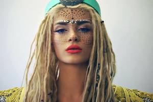 Mrs. Latifi Albanian Porn - Now Listening : Era Istrefi