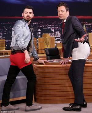 Jimmy Fallon Having Sex - Jimmy Fallon gives Joe Jonas underwear modelling lesson | Daily Mail Online