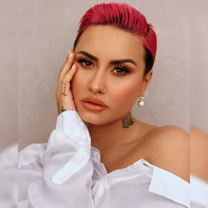 Disney Lesbian Porn Demi Lovato - demi lovato: Singer Demi Lovato goes back to using pronouns again. Read why  - The Economic Times