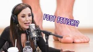 Ann Feet Porn - Does Lisa Ann Have A Foot Fetish?? - YouTube