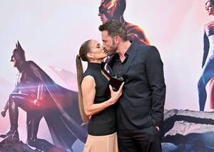 Ben Affleck Sexy - Jennifer Lopez and Ben Affleck Attend The Flash Premiere | POPSUGAR  Celebrity UK